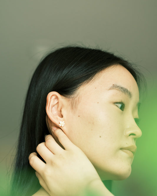 Shell Earrings: Flower