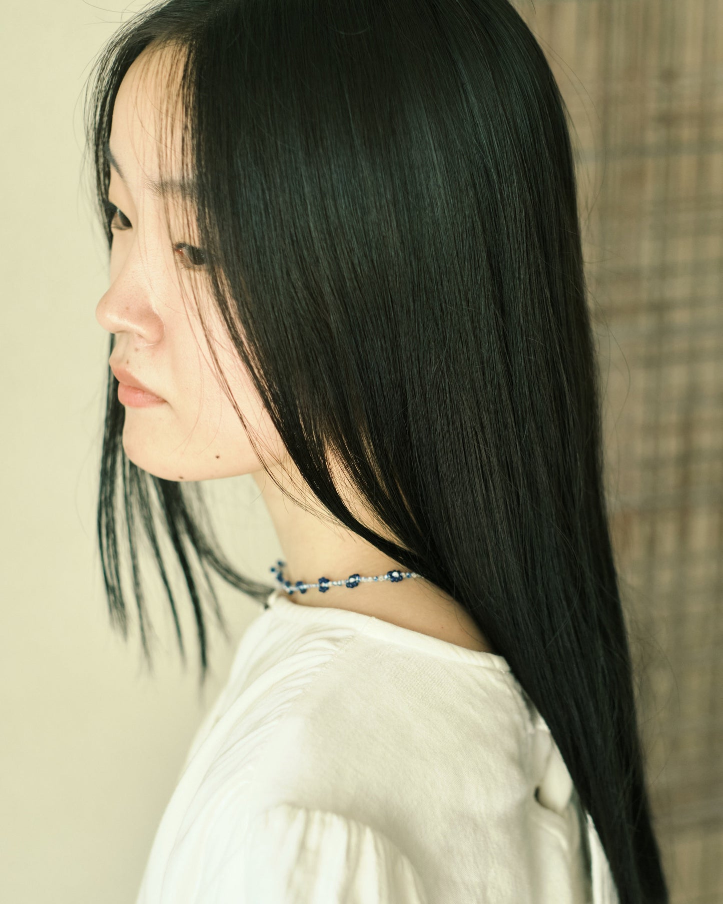 vintage Glass Beads Necklace: Flower